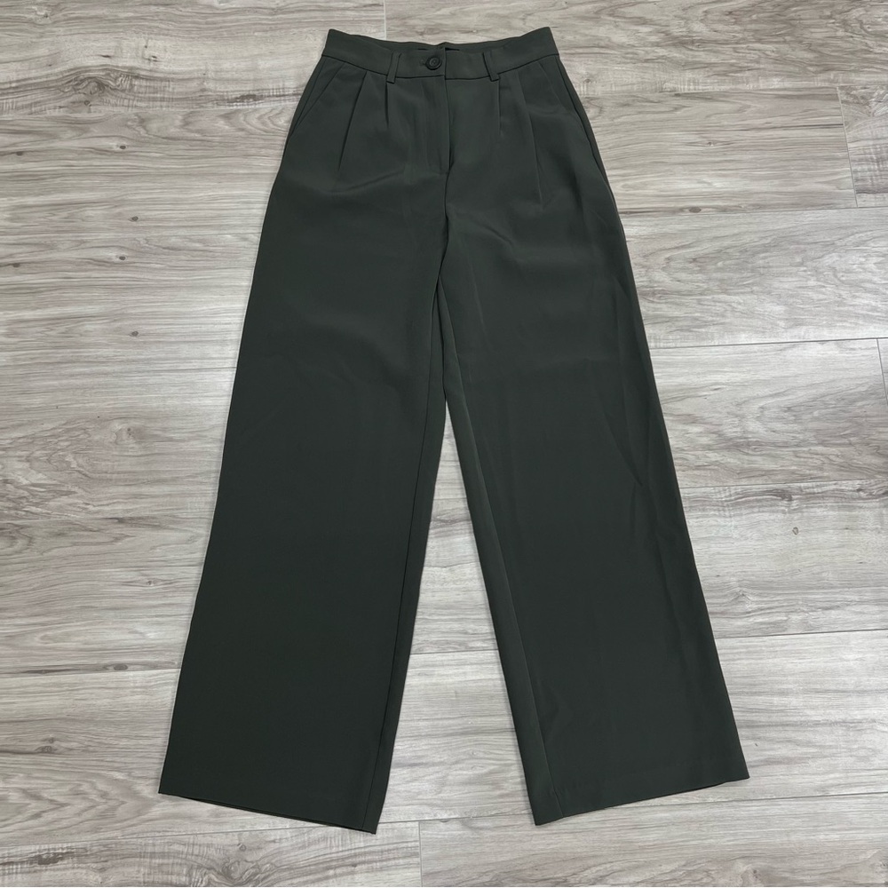 WITHBLACK Wblruby Wild Pleated Pant in Olive Green Size XS